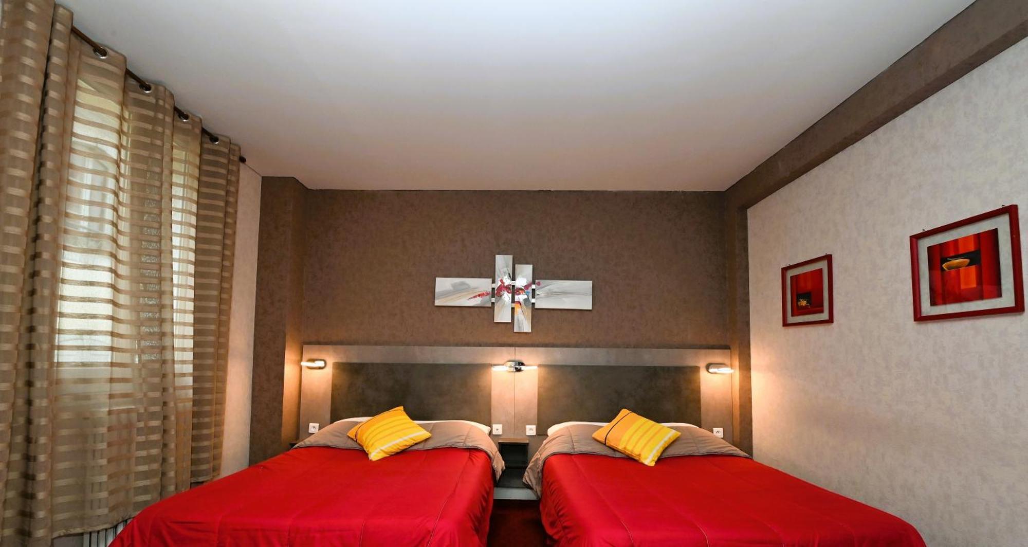 Hotel La Croix Blanche Tarbes Exterior photo